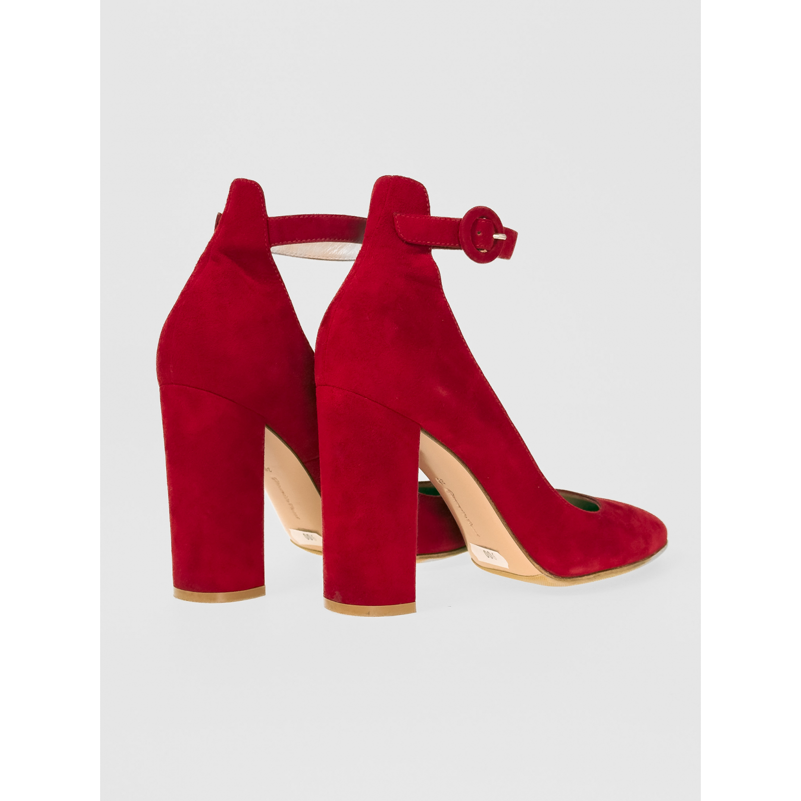 Buty na obcasie