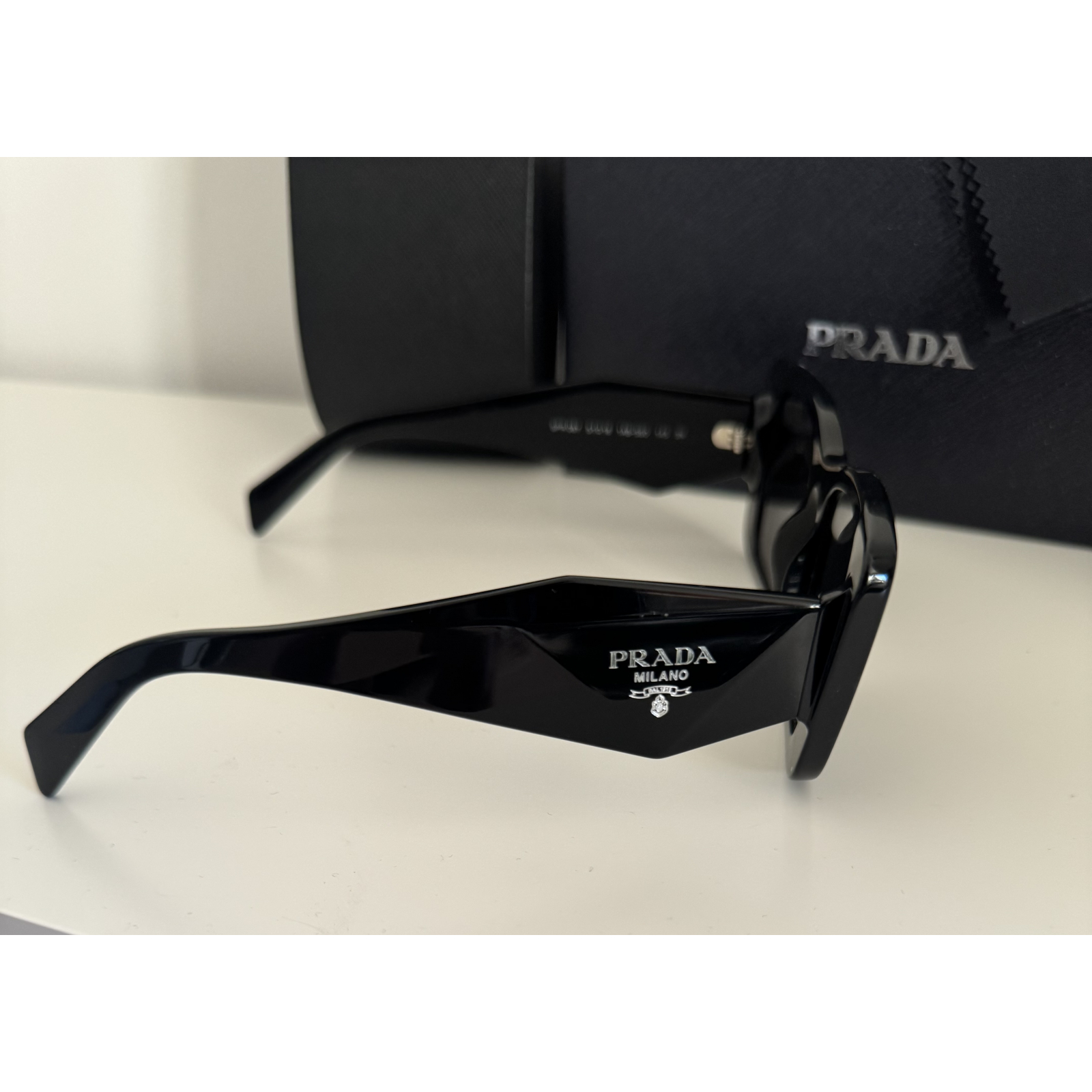 Okulary PRADA
