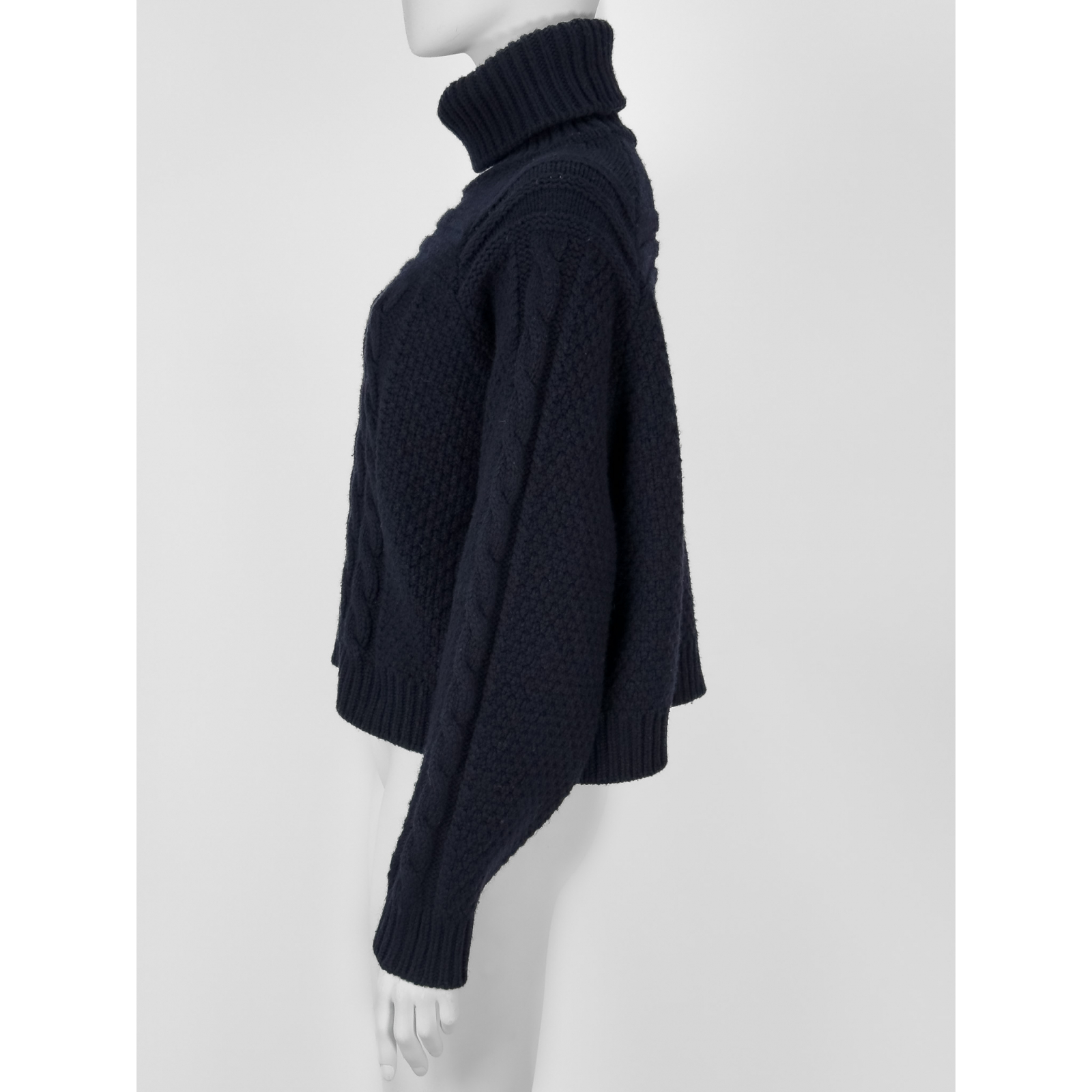 Wełniano-kaszmirowy sweter z golfem