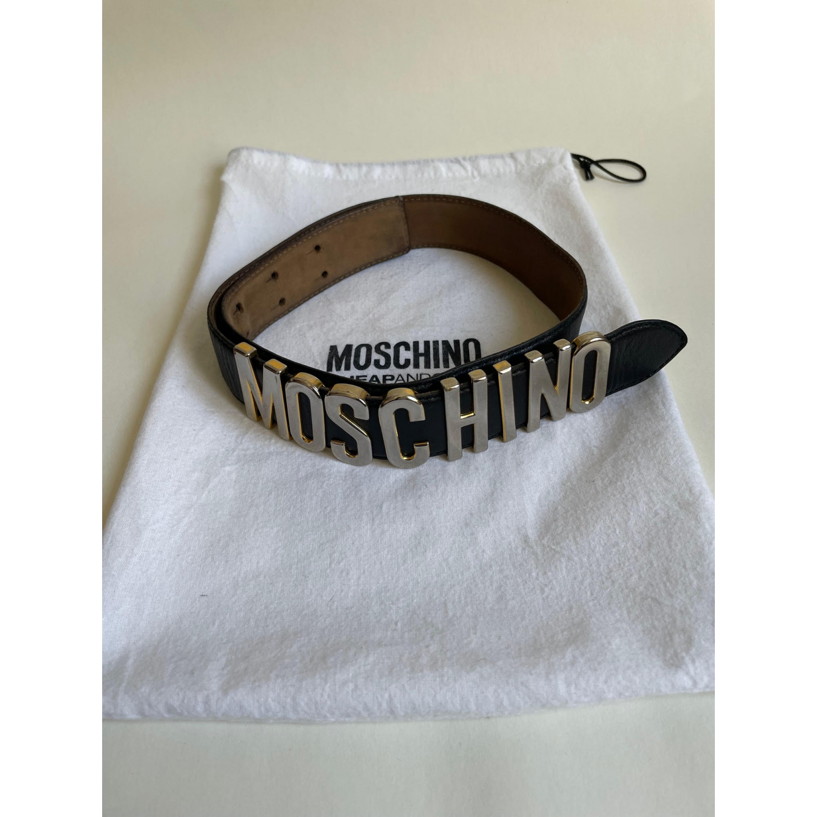 pasek Moschino