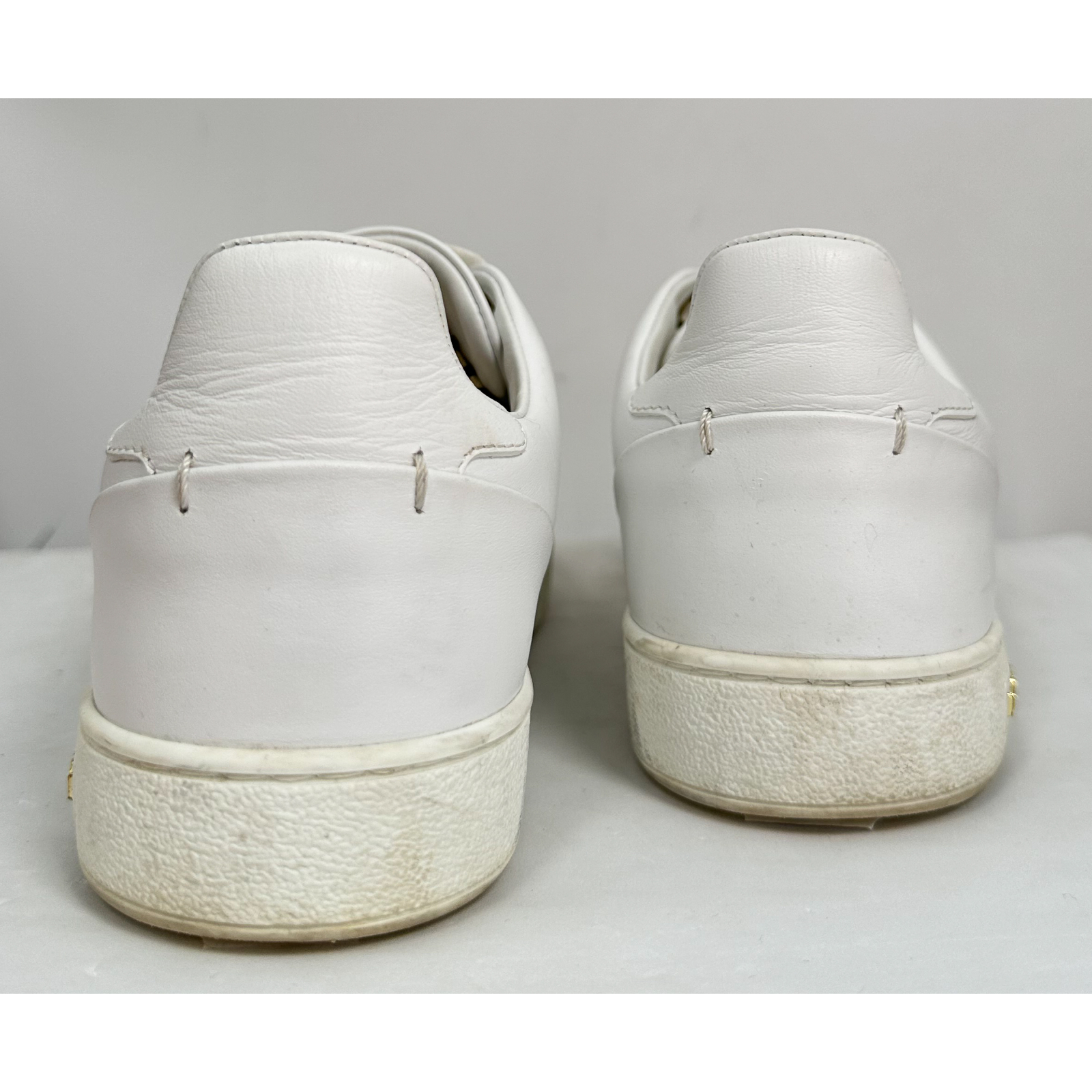 Sneakersy