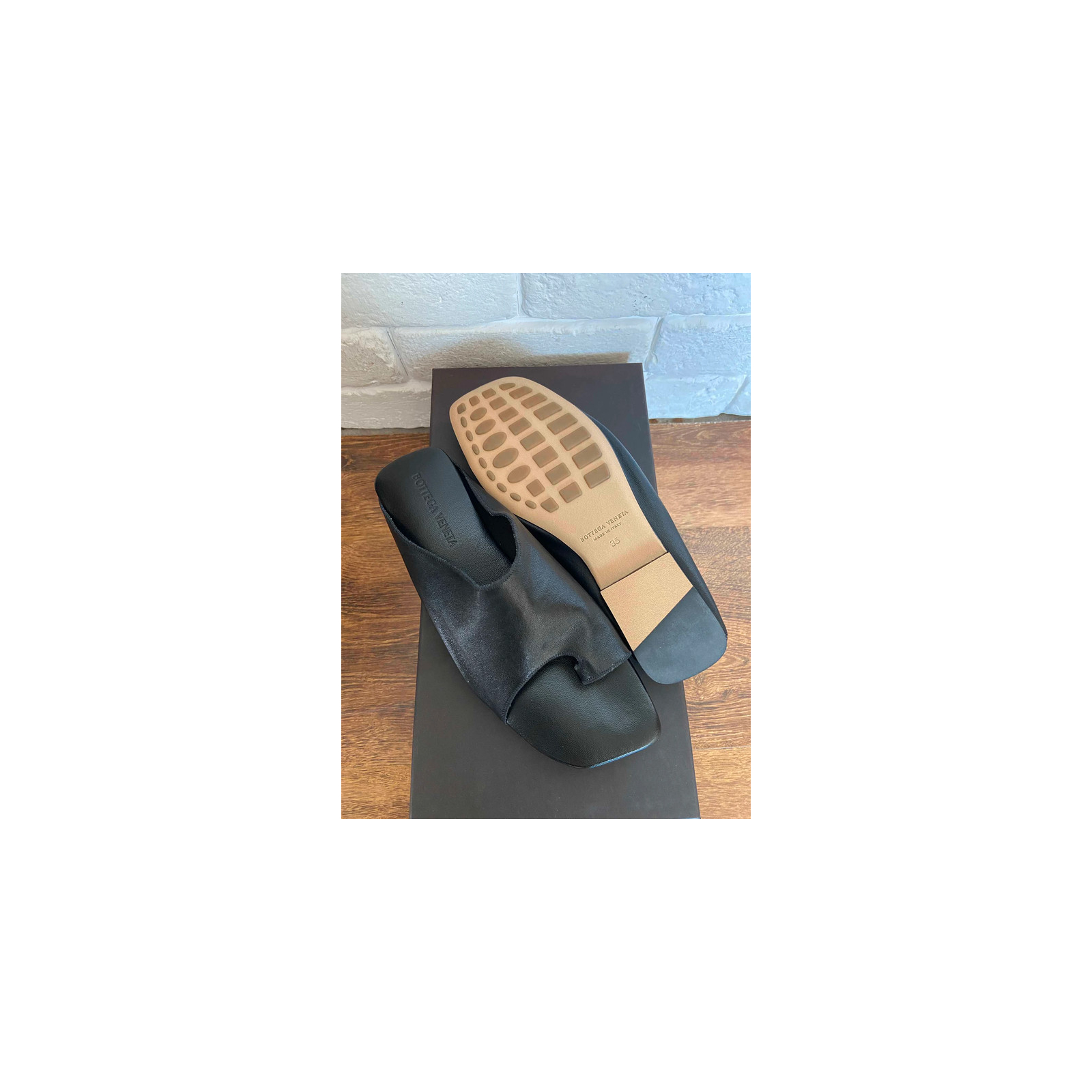 Nowe buty ze skóry