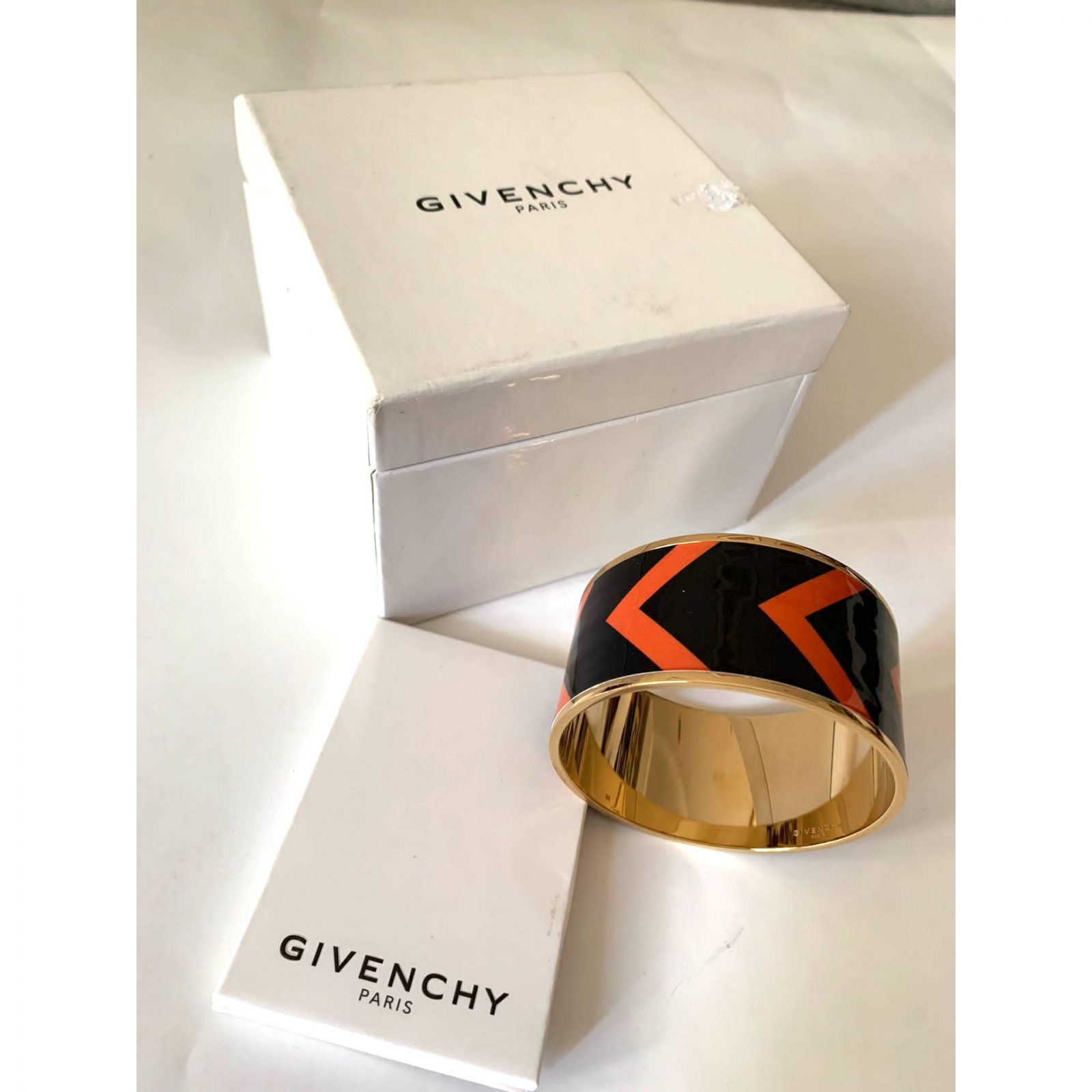 BRANSOLETKA GIVENCHY