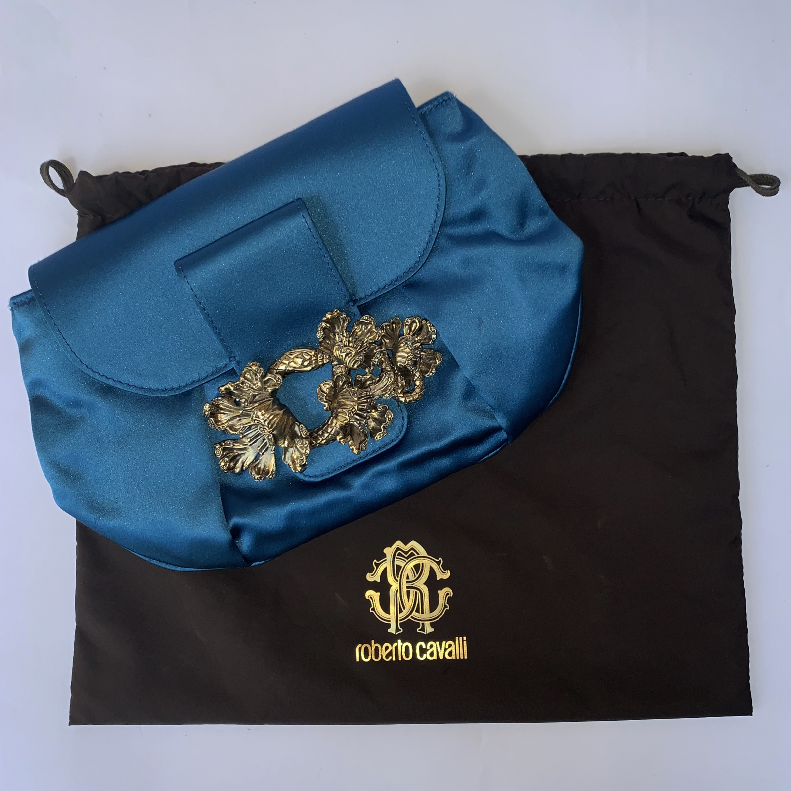 Elegancka pochette z jedwabiu
