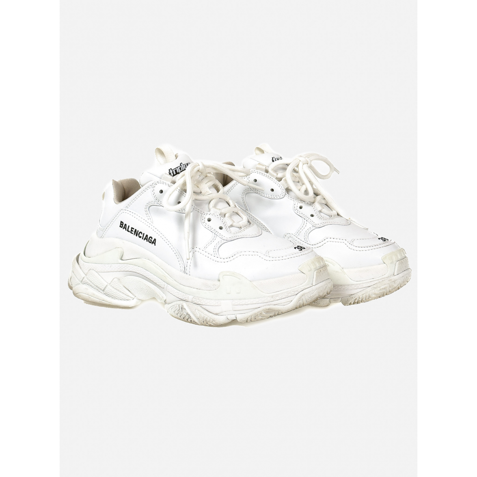 Sneakersy