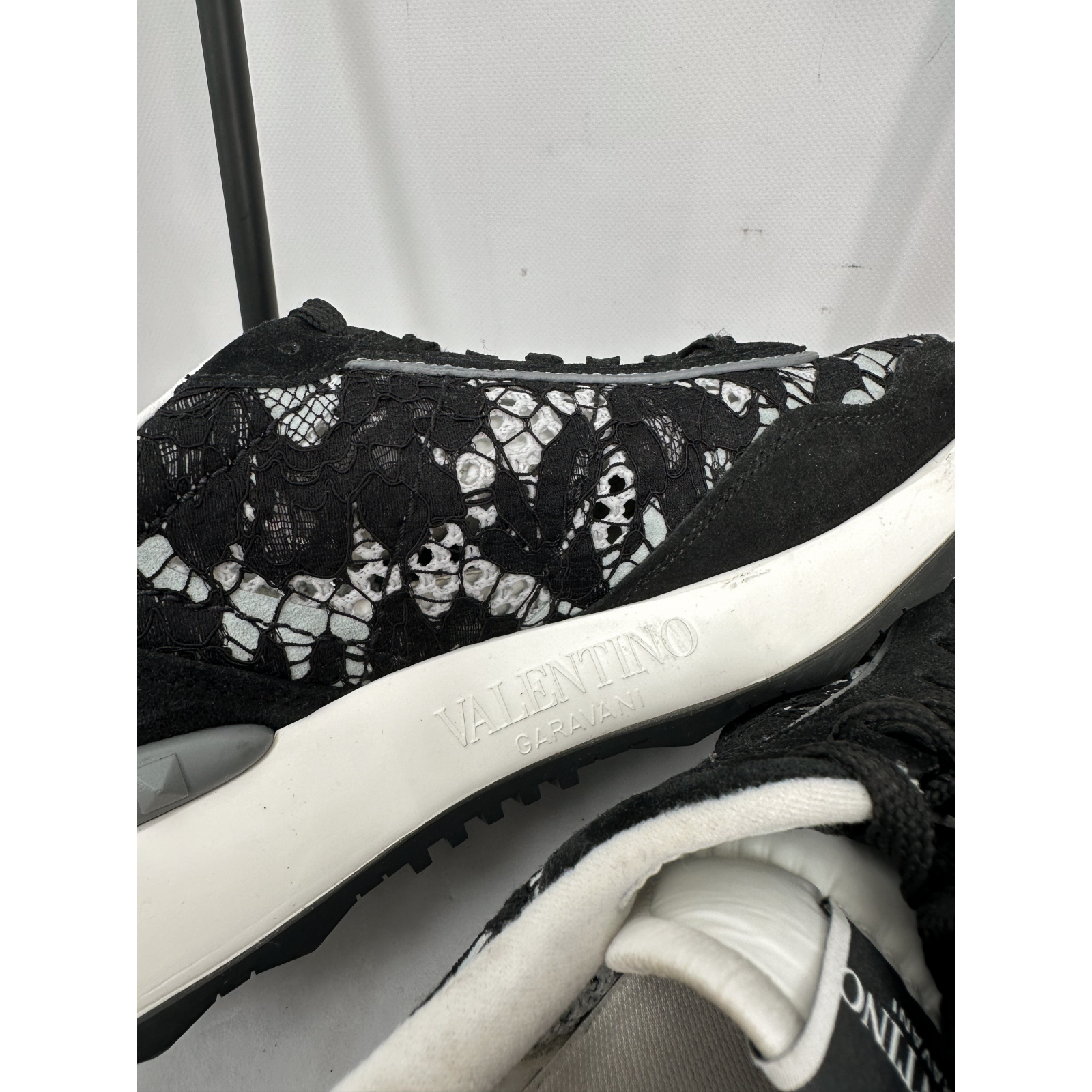 Sneakersy