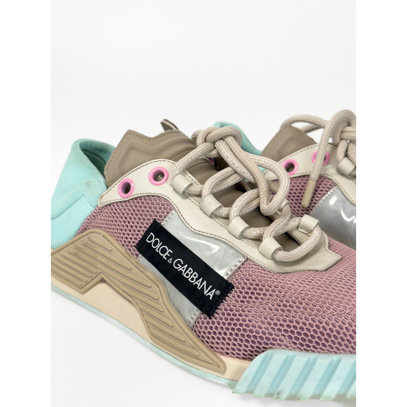 Sneakersy