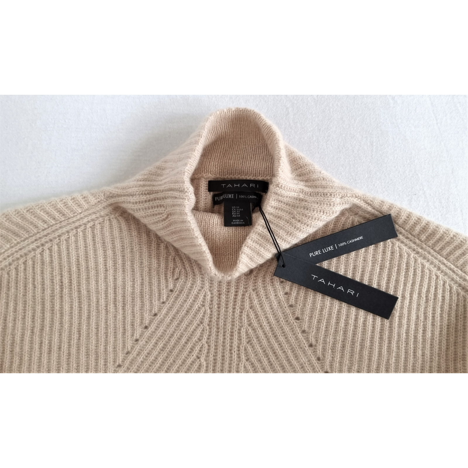TAHARI PURE LUXE 100% Cashmere sweter