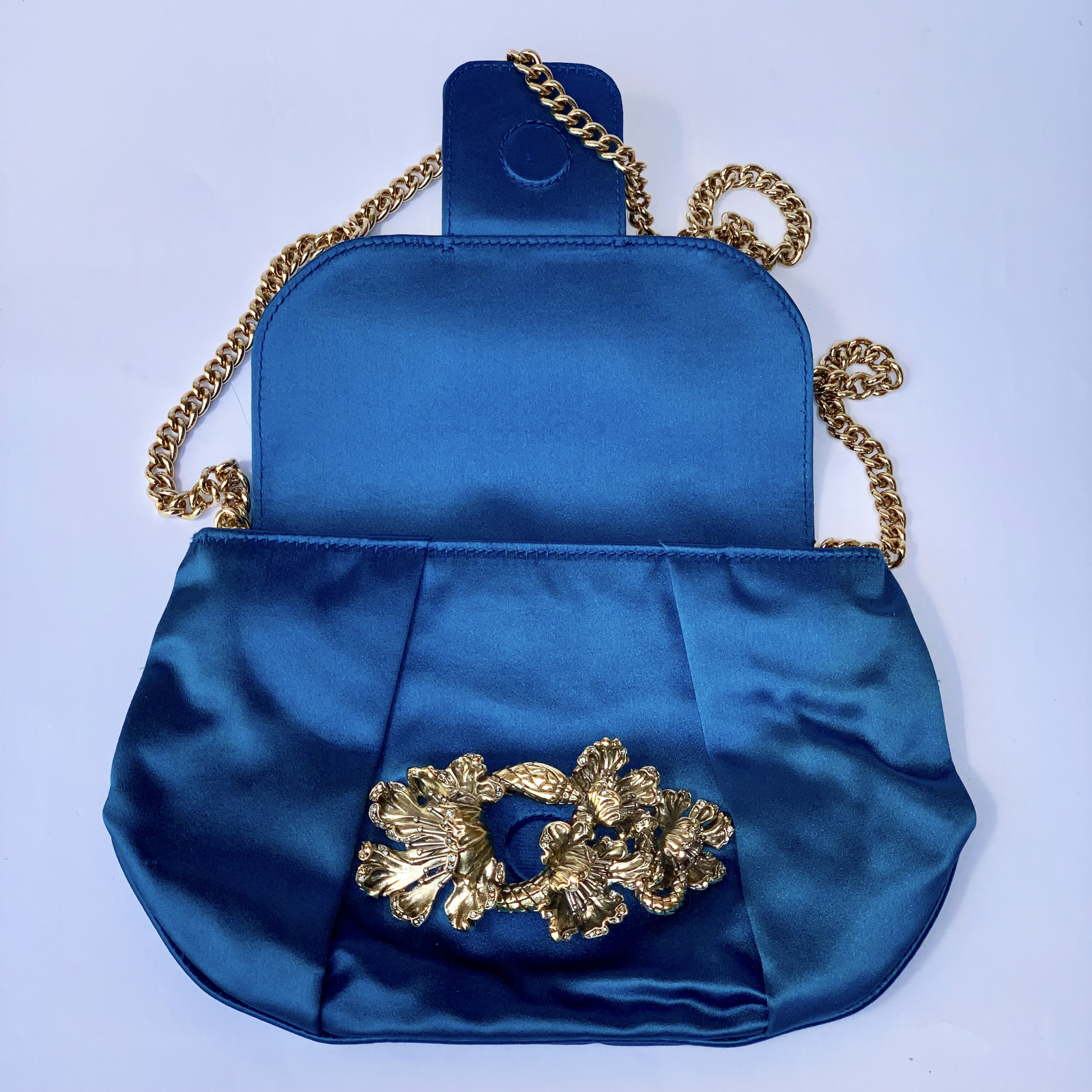 Elegancka pochette z jedwabiu