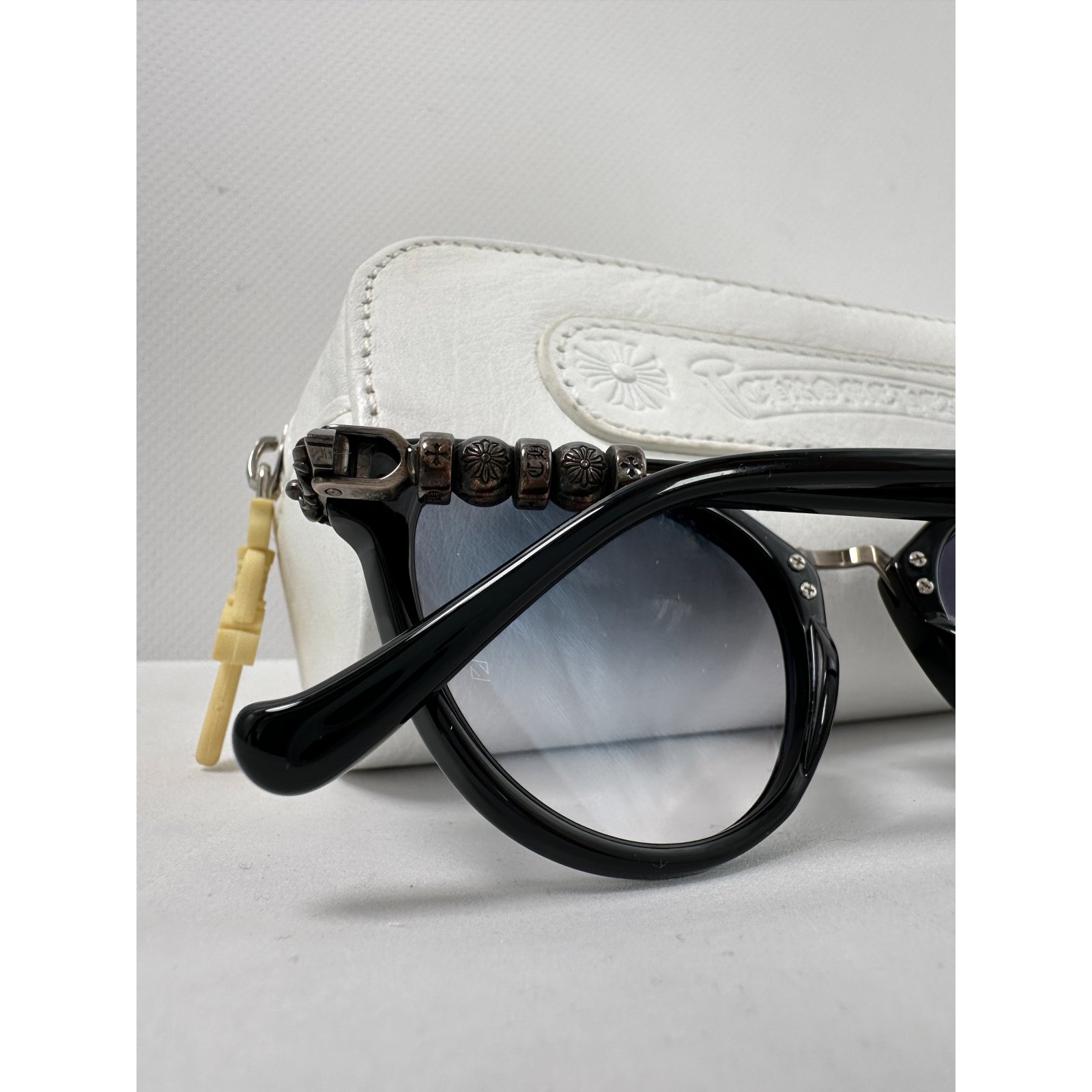 Okulary przeciwsłoneczne Chrome Hearts