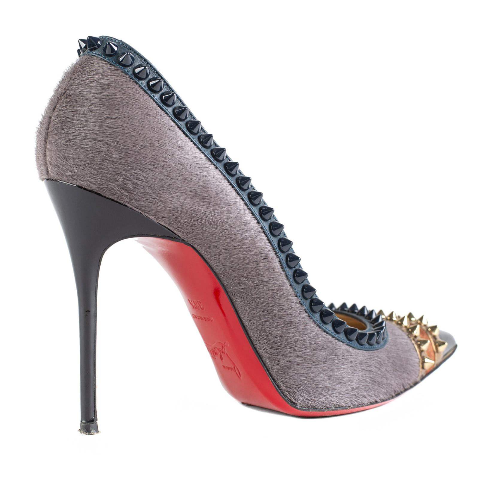 LOUBOUTIN BUTY NA OBCASIE