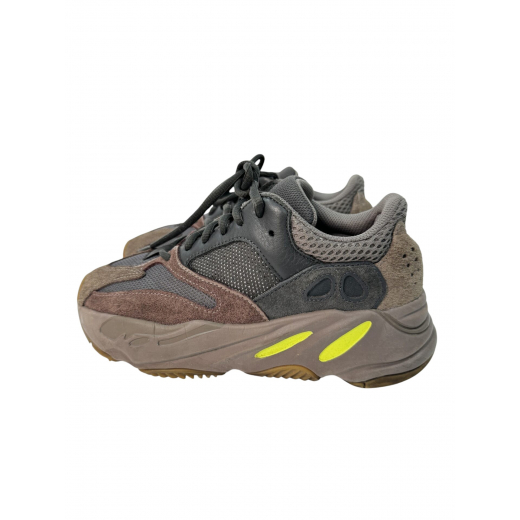 • Yeezy 700 Intertia V1