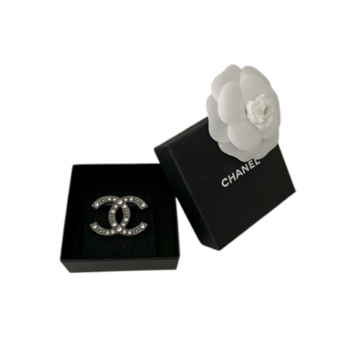 Broszka Chanel