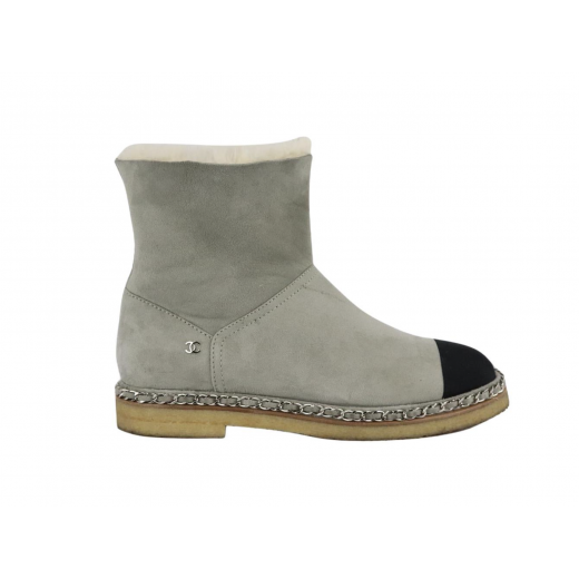 CHANEL SNOW BOOTS GREY
