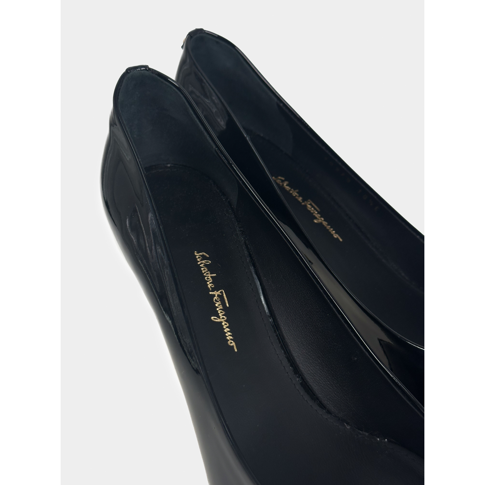 Lakierowane czółenka